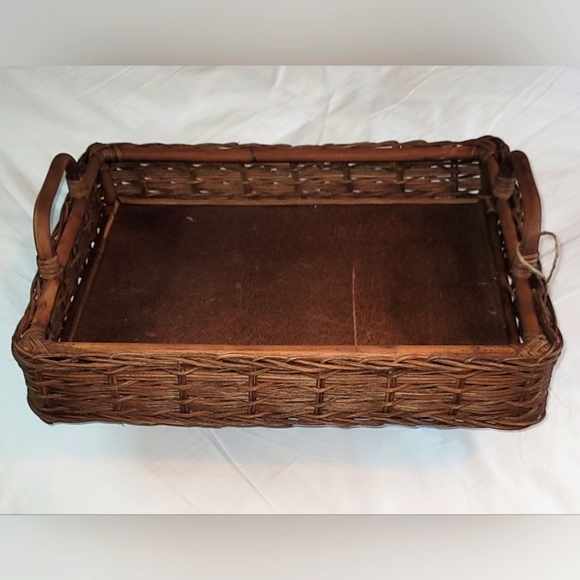 *Threshold designed w/ Studio McGee handcrafted 17"L x 14 1/4" W x 5 3/4" H tray - Picture 3 of 12